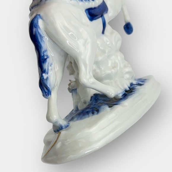 Vintage Porcelain Horse Rider & Handler Figurine Blue White Gold Trim 9 Inch - Picture 15 of 16